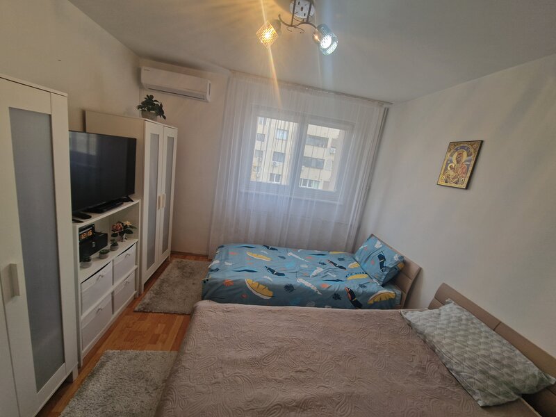 Drumul Taberei, Favorit,